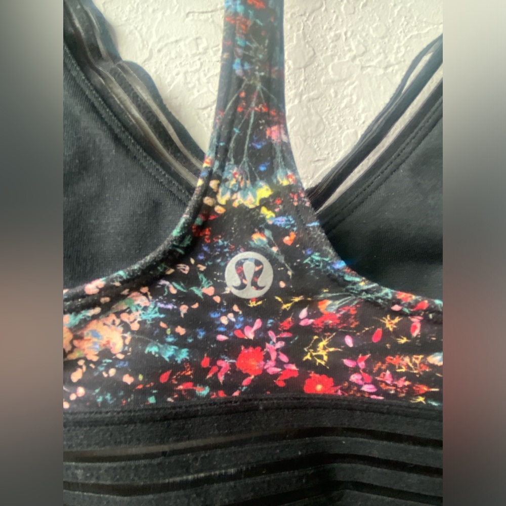 Lululemon Find Focus Bra in Flowerescent Multi / Black ~ Size 6 - Picture 5 of 6